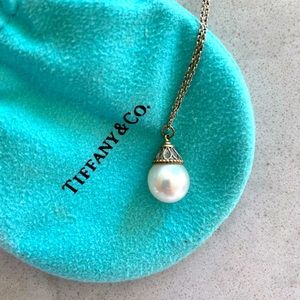 Tiffany pearl necklace